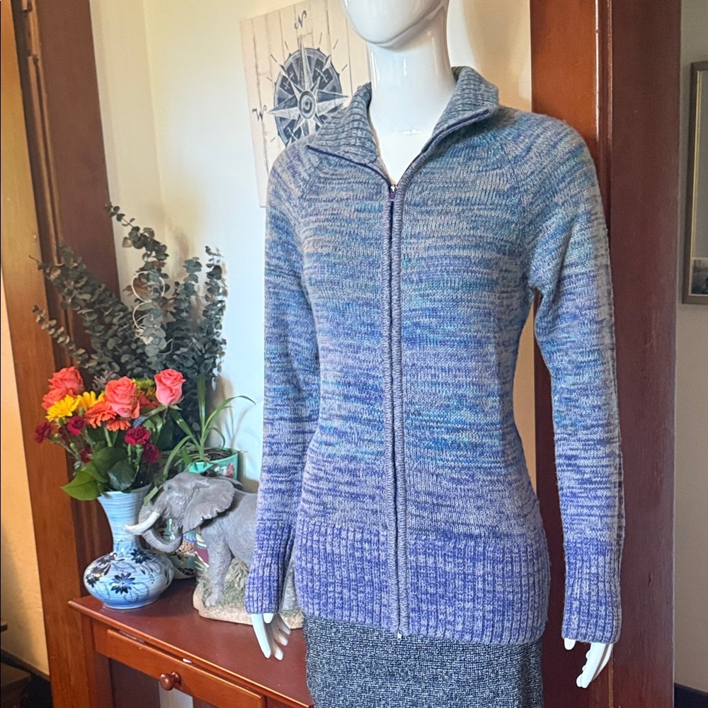 NWT Eddie Bauer size small Blue Women's Sweater